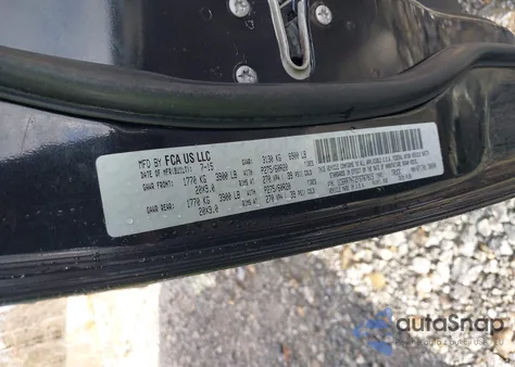 2015 Ram 1500 Laramie z USA, uszkodzony, nr VIN 1C6RR7NT2FS767815